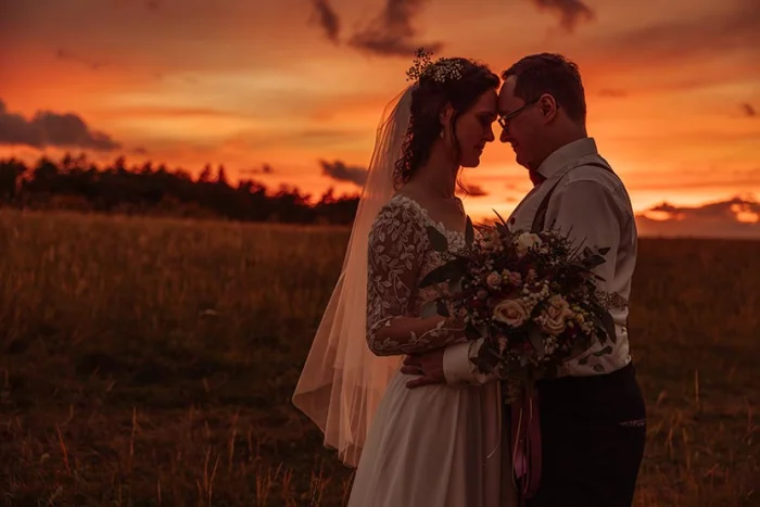 Zábavné svatební focení plné lásky a radosti